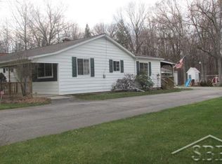 3915 Jim Dr, Bridgeport, MI 48722