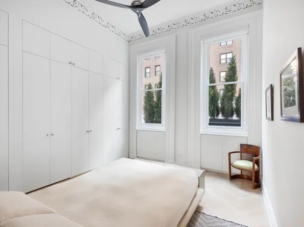 66 West 11th Street image 9 of 12