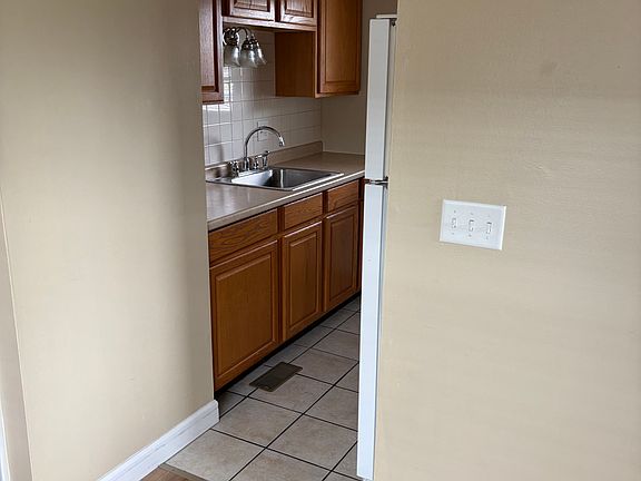 4th image of 4527 Croftshire Dr #4527