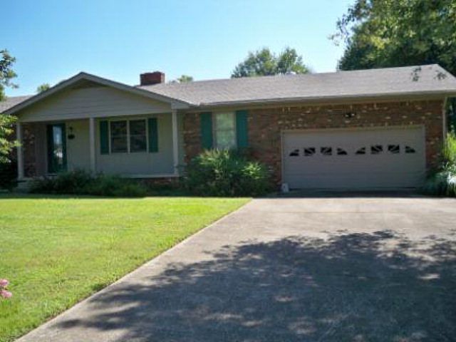 1st image of 1912 Bayview Dr