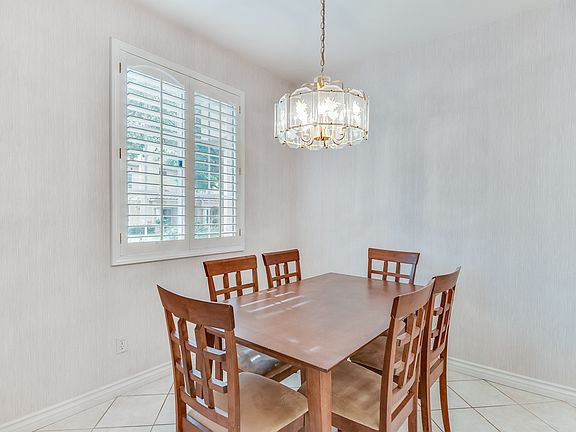 4th image of 27011 Karns Ct Unit 2104