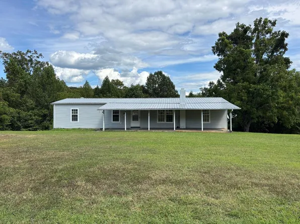 817 Mountain Ln, Keeling, VA 24566