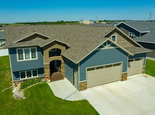 5512 Normandy St, Bismarck, ND 58503