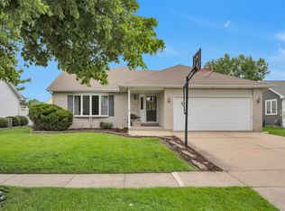 15530 Donegal Dr, Manhattan, IL 60442