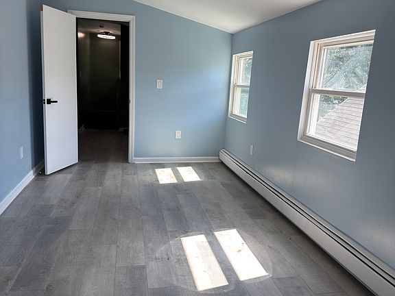 3rd image of 65 Admiral St #3