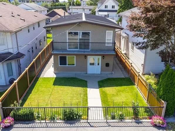 2142 Grant Ave, Pt Coquitlam, BC V3B 1R2