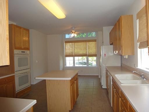 4th image of 1840 N Olympic Dr