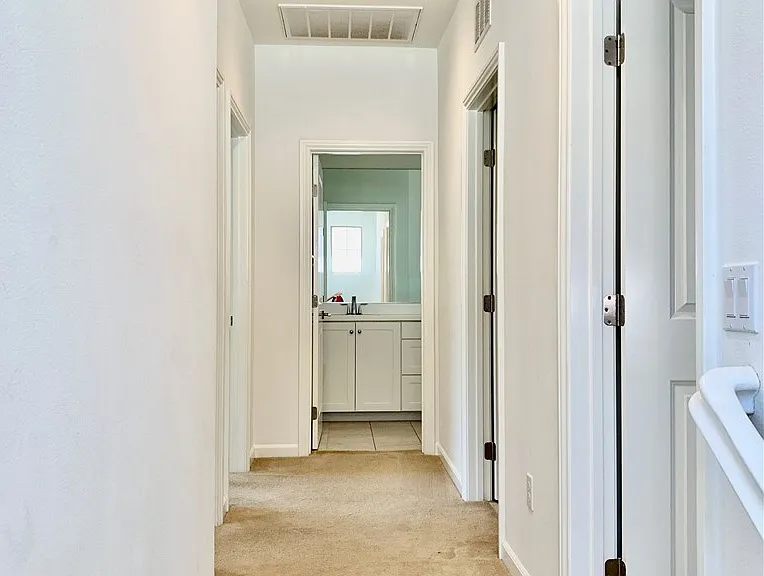 112 Breakwater — Photo 7