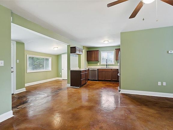 4th image of 20566 Carpenter Rd