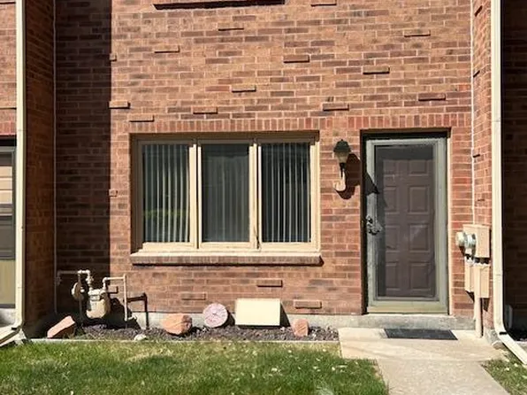 2111 Chatalet Ln APT J, Pueblo, CO 81005