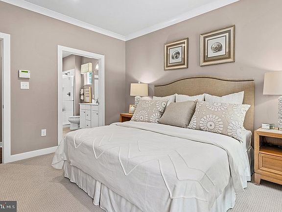 3rd image of 35018 Reynard Way