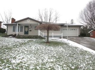 10 Upland Ter, Mount Vernon, OH 43050