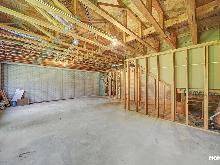 8514 Dewitt Rd — Photo 24