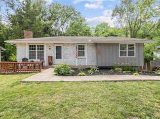 500 Maple St, Liberty, MO 64068