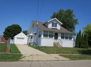 123 Bush Ave, Grand Blanc, MI 48439