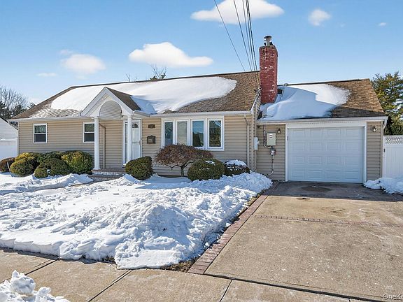 2nd image of 113 Kuhl Avenue