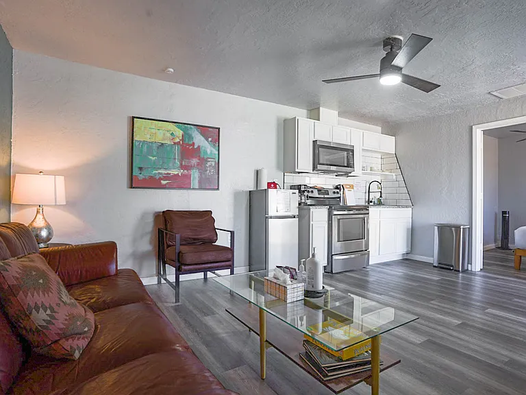 2920 NW 32nd St — Photo 5