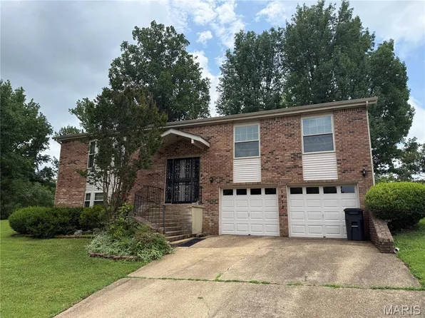 1912 Fernwood Rd, Poplar Bluff, MO 63901