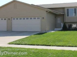 4009 W 92nd St, Sioux Falls, SD 57108