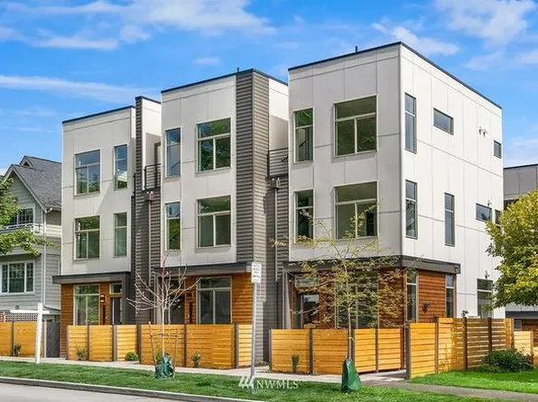 8370A Loyal Way NW, Seattle, WA 98117