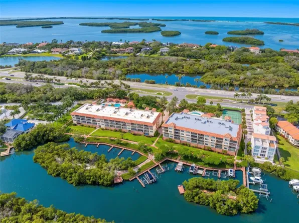 1695 PINELLAS BAYWAY S #D1, TIERRA VERDE, FL 33715