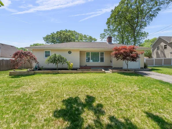 66 Chanel Drive E, Shirley, NY 11967