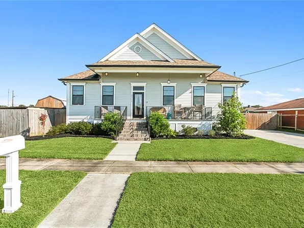 3717 Lena Dr, Chalmette, LA 70043
