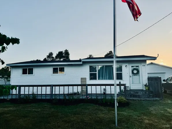 430 Orton St, Howard City, MI 49329