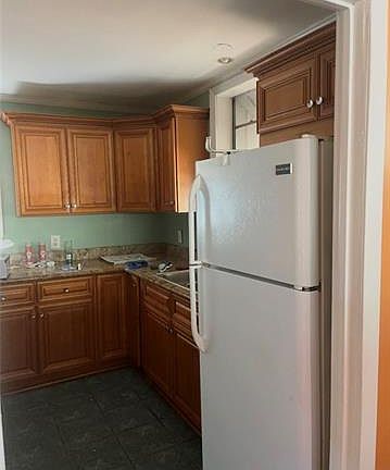 5th image of 2523 Jasmine St
