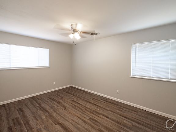 2nd image of 2534 S Elmwood Dr