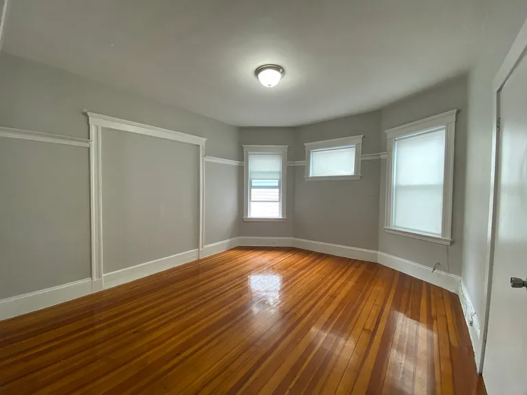 17 Roseclair St #3 — Photo 5