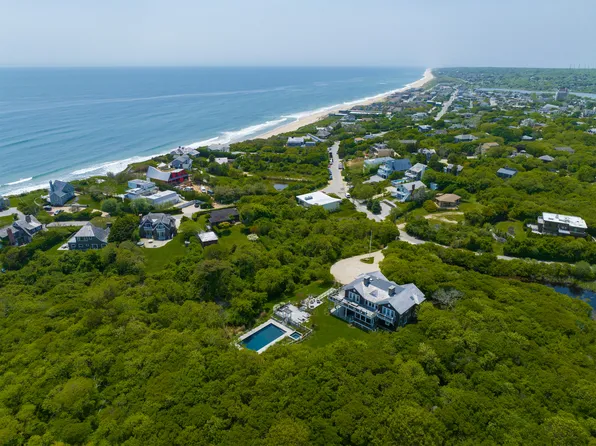 14 N Surfside Ave, Montauk, NY 11954