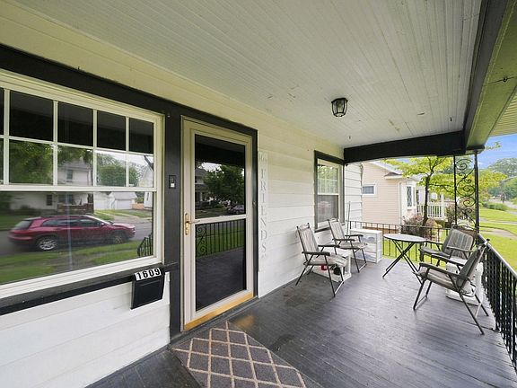 5th image of 1609 Columbia Ave