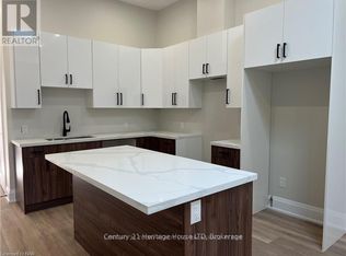 43 Jarvis St #202, Fort Erie, ON L2A2S3