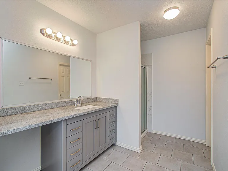 2702 Fir Crest Ct — Photo 19