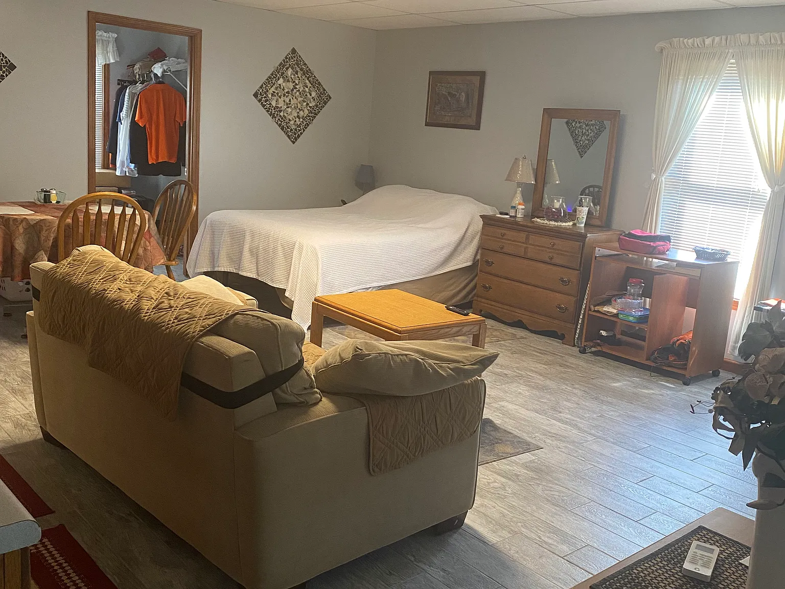 Studio, 500 sqft, $900 — Photo 2