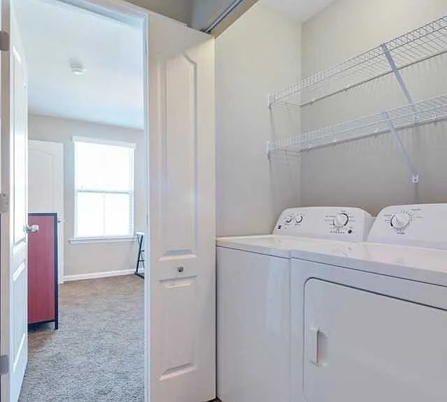 2214 Cedarbrook Ct — Photo 11