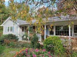 6 Cross Rd, Matawan, NJ 07747