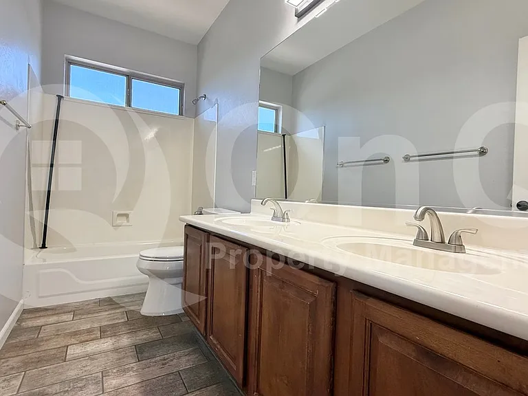 1415 W Windsong Dr — Photo 21