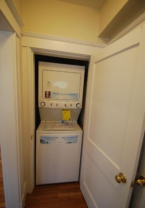 2nd image of 27 Thornton St