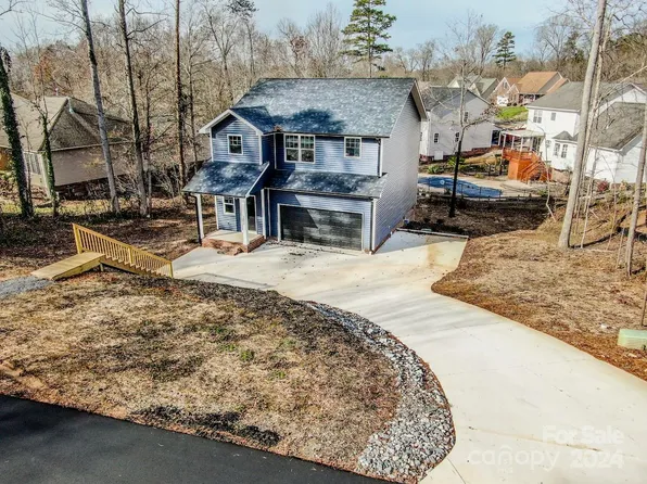202 Phillip Dr, Granite Quarry, NC 28146