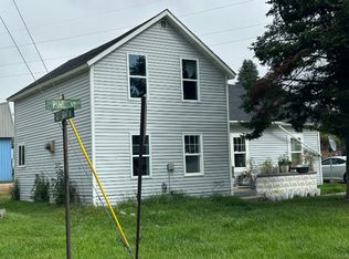122 Pine St, Tigerton, WI 54486