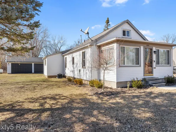 33570 W Jefferson Ave S, Rockwood, MI 48173