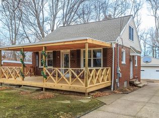 8299 Nowlen St, Mentor, OH 44060