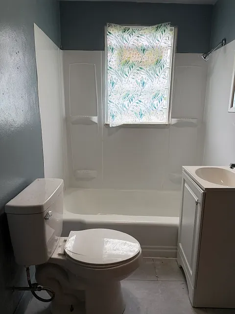 11 Kepple St — Photo 2