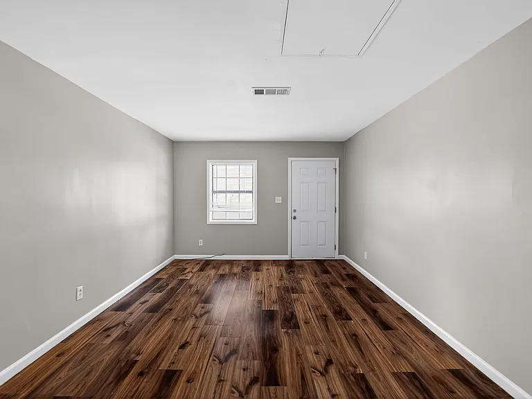 3681 Lynn Dr — Photo 11
