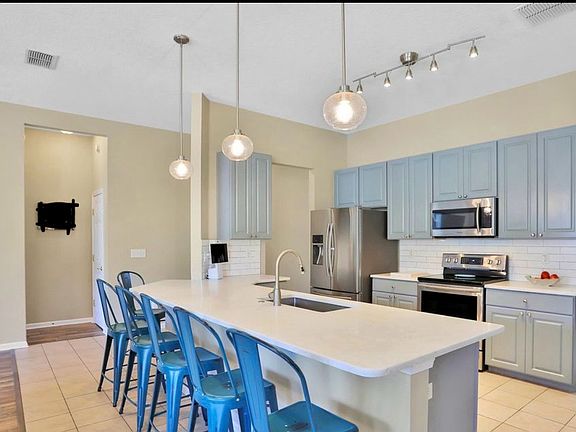 2nd image of 2712 Caldar Ct