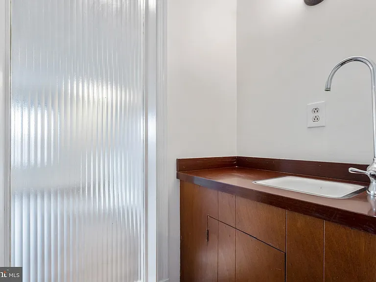 3606 Pinetree Ter — Photo 29