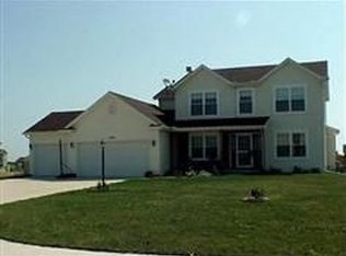 1506 Redbrook Ct, Metamora, IL 61548