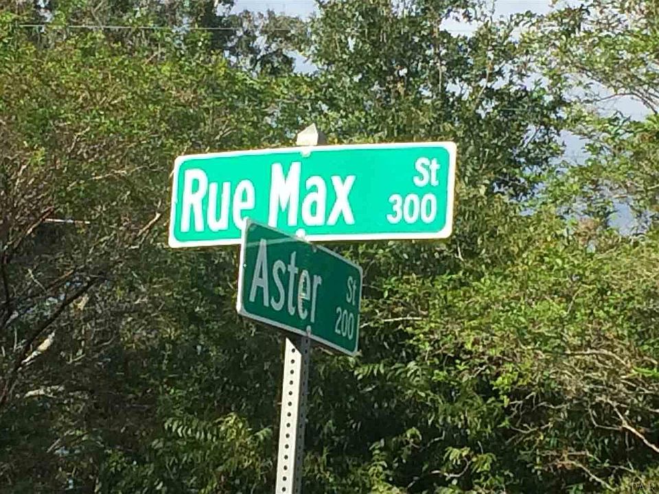 2nd image of 220 Rue Max Ave